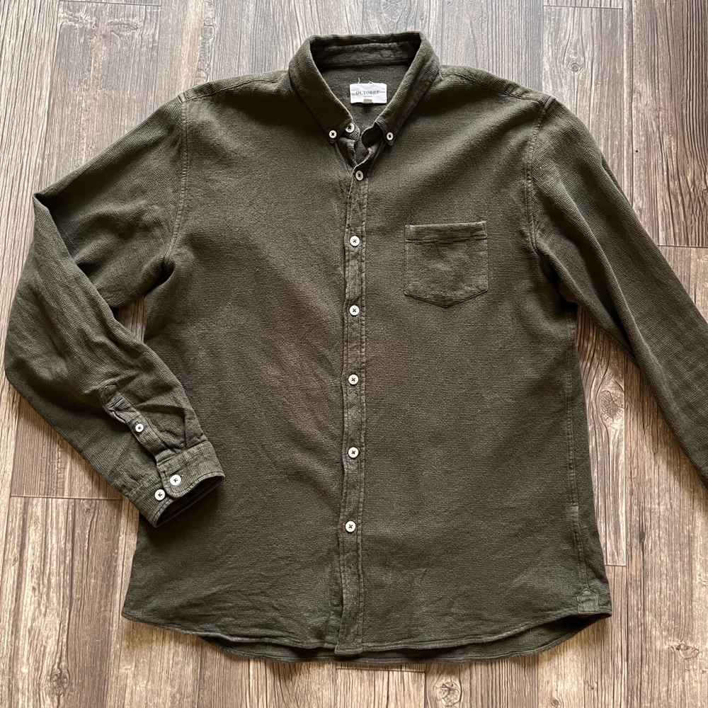 Octobre editions green shirt size XL